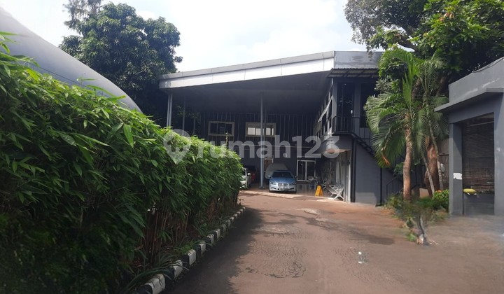 Ruang Usaha dengan Private Pool di H Sinen Ragunan Pasar Minggu Ruang Usaha dengan Private Pool di H Sinen Ragunan Pasar Minggu