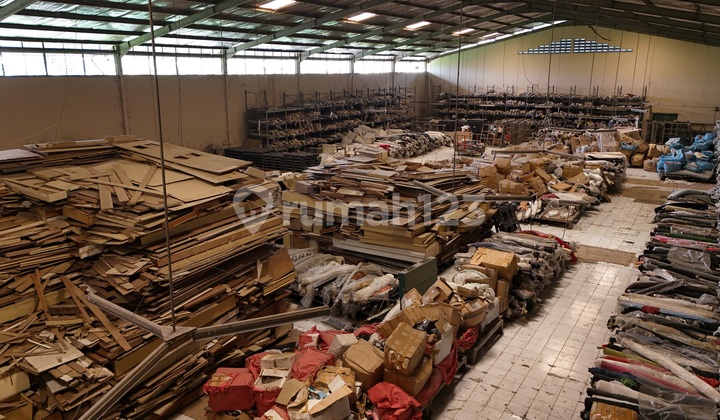 Gudang 2Lt di Cirarab Legok, Hanya 15 Menit ke Gerbang Tol