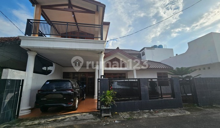 Rumah 1.5Lt di Petukangan Selatan, Hanya 5 Menit ke Tol Ciledug