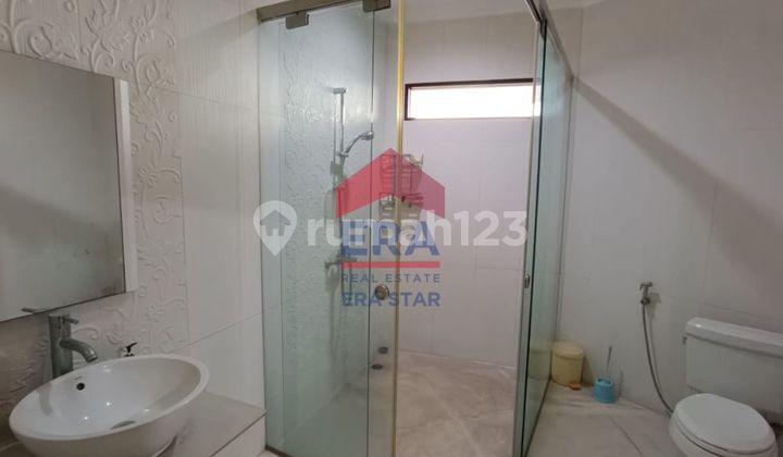 Rumah Mewah Furnished Setraduta Bandung, 10 Menit ke Tol Pasteur 2