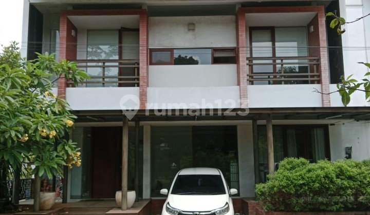 Rumah Hoek 3Lt di Bintaro Alamanda Acacia Residence Pesanggrahan Rumah Hoek 3Lt di Bintaro Alamanda Acacia Residence Pesanggrahan