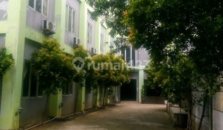 3lt Hotel on Kosambi Raya Tangerang, Only 17 Minutes to Kamal Toll Road 2