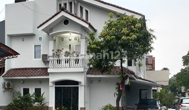 2-Story House in Puri Intan Kelapa Gading, 14 Minutes to Sunter Toll Road