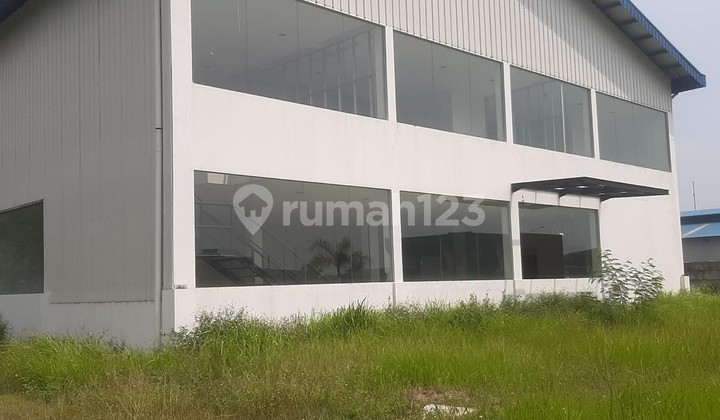 Gudang Plus Mesin ex Pabrik di Kawasan Industri Modern Cikande 