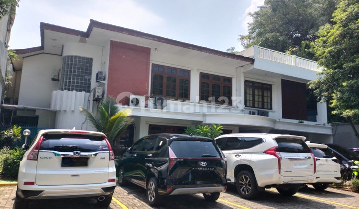 Rumah 2 Lantai di Kemang Timur, Hanya 15 Menit ke Tol Ampera Rumah 2 Lantai di Kemang Timur, Hanya 15 Menit ke Tol Ampera