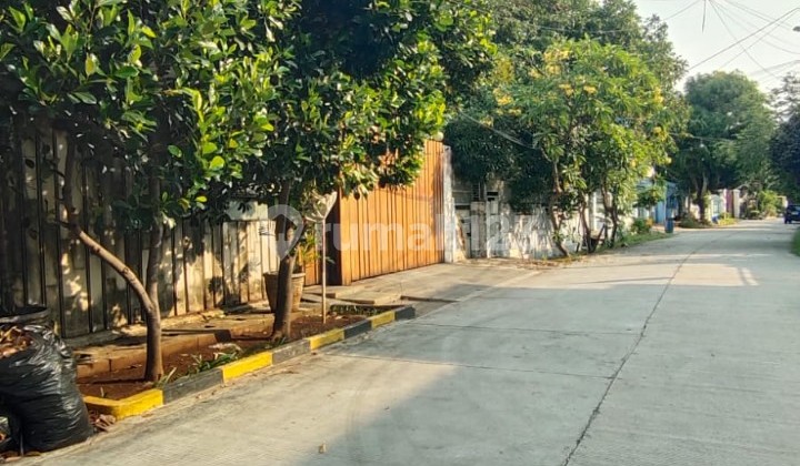 Rumah 2lt di Rajawali Selatan, Hanya 14 Menit ke Tol Ancol Barat 2