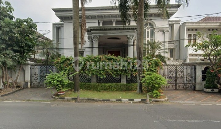 Rumah 2lt di Pondok Indah, Hanya 9 Menit ke Tol Pondok Pinang