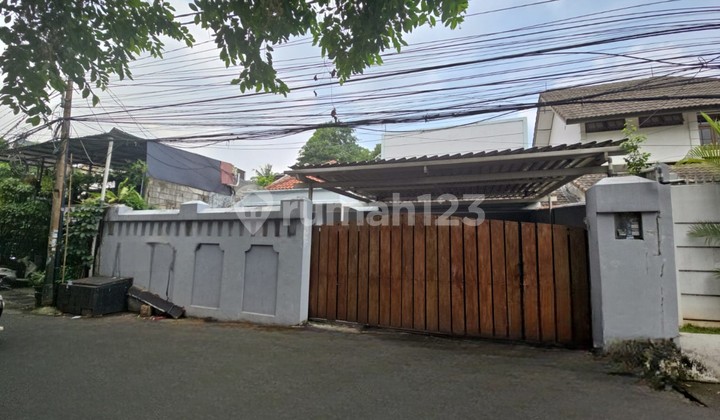 Rumah 1 Lantai di Mampang Prapatan, Hanya 4 Menit ke Tol Tebet