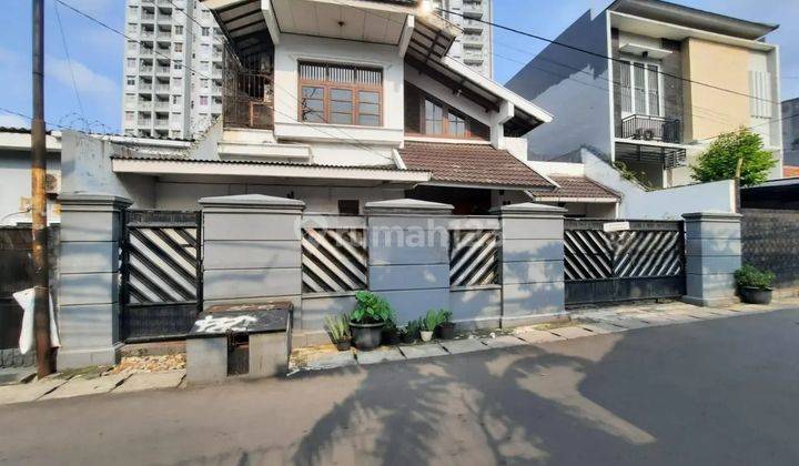 Rumah 2 Lantai di Menteng Dalam, Tebet, Jakarta Selatan 1