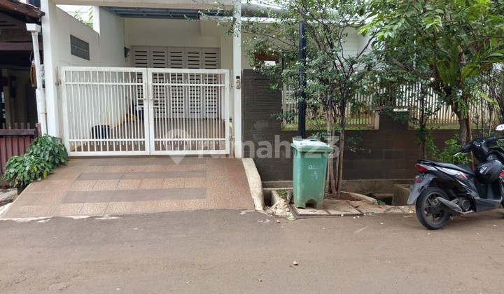 Rumah 2Lt di Loka Indah Kalibata, Selangkah ke Tol & LRT Pancoran