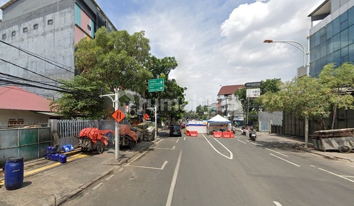 Ruko Komersial 4Lt Dekat Pusat Bisnis Jakarta di Biak Cideng