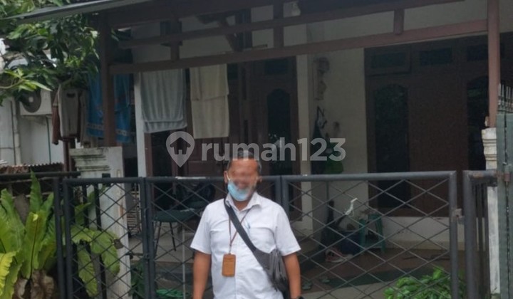 Rumah di Griya Loka BSD Sektor 1.6, Hanya 5 Menit ke Tol & KRL 2