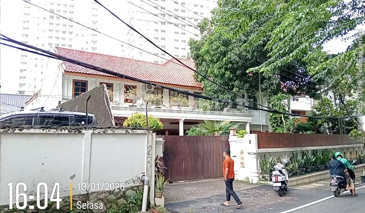 Rumah Mewah 2Lt Ada Private Pool di Permata Berlian Permata Hijau