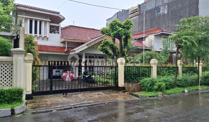 Rumah 2Lt di Karyawan Pondok Pinang, Hanya 5 Menit ke Tol Ciputat Rumah 2Lt di Karyawan Pondok Pinang, Hanya 5 Menit ke Tol Ciputat