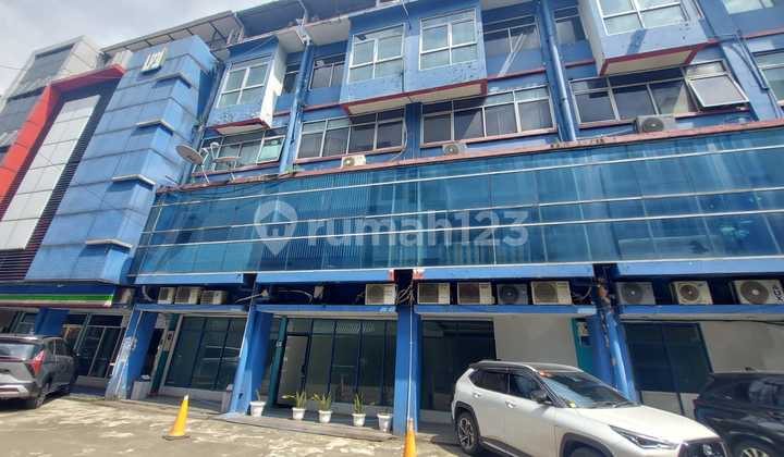 6 Ruko 4lt di Kramat Raya Senen, 12 Menit ke Tol Cempaka Putih 6 Ruko 4lt di Kramat Raya Senen, 12 Menit ke Tol Cempaka Putih