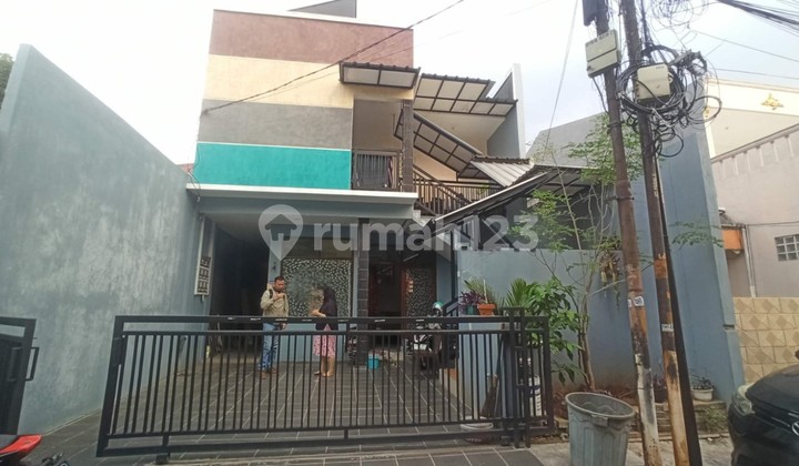 Rumah 2 Lantai di Pasar Minggu, Hanya 5 Menit ke Stasiun KRL
