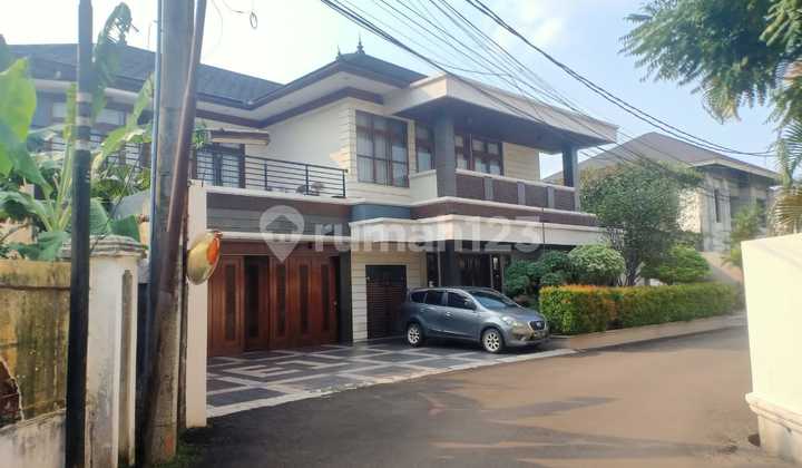 Rumah Mewah 2Lt Dibawah NJOP, Private Pool, di Kemang Utara 2