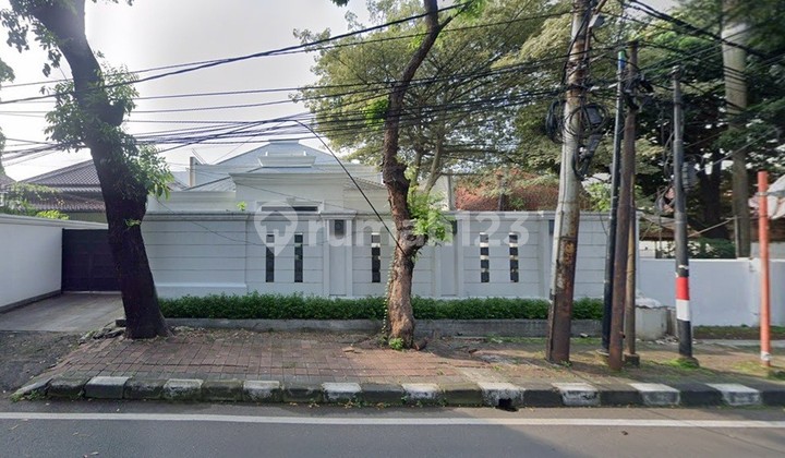 Rumah 2Lt dengan Private Pool di Cimahi Menteng, Selangkah MRT