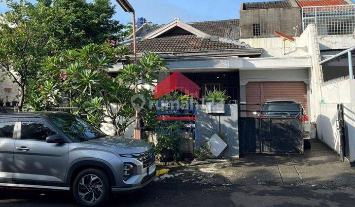 Rumah Hitung Tanah di Taman Kebon Jeruk Intercon, 10 Menit Ke Tol 2