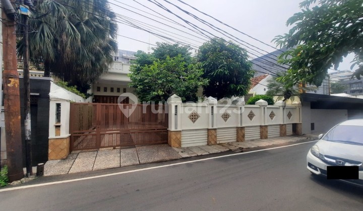 Rumah di Tanah Abang, Hanya 17 Menit ke Tol Pejompongan