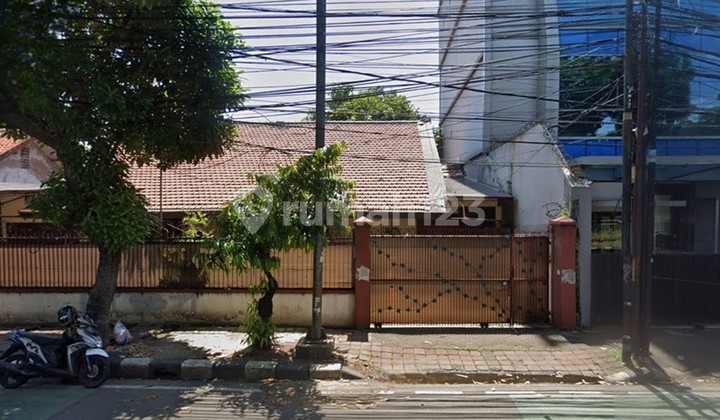 Rumah Luas Lokasi Strategis di Jalur Utama Abdullah Syafei Tebet