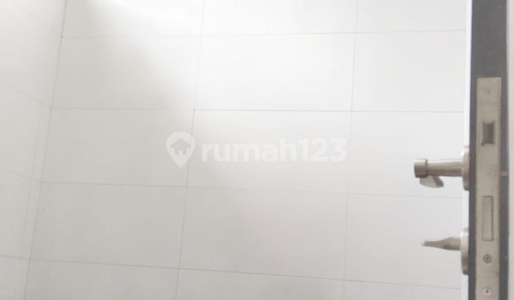Disewakana Rumah Nyaman dan Strategis di Kota Wisata Cibubur 2