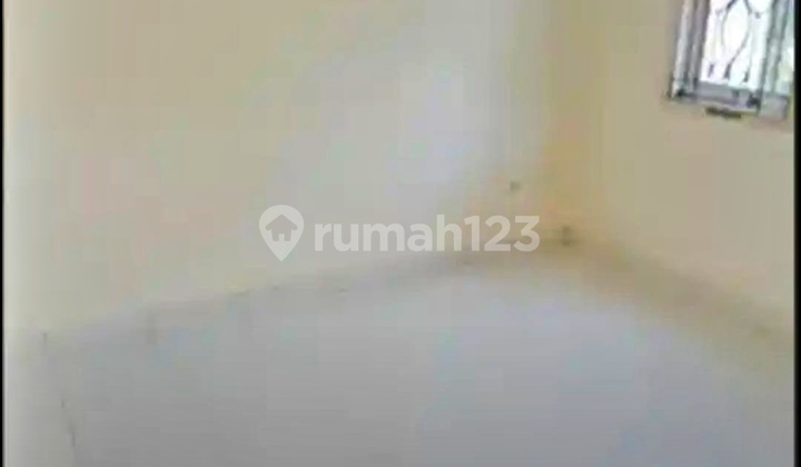 Disewakan Rumah Nyaman Terawat di Legenda Wisata Cibubur 2