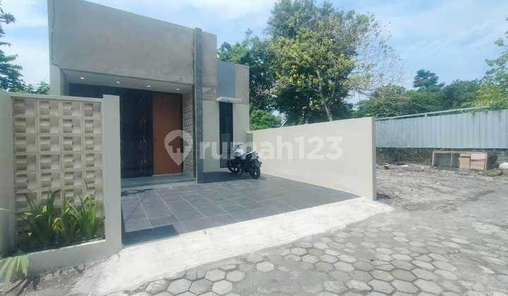 Rumah Bagus Minimalis Modern Dekat Jogja Bay Maguwoharjo Sleman