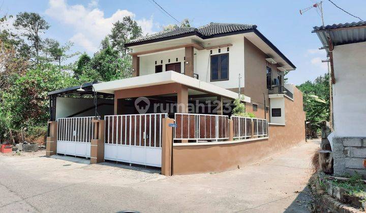Rumah Cantik Minimalis 2 Lantai Sendangtirto Berbah Sleman 
