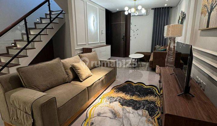 Rumah Mewah Full Furnished Jalan Kapten Haryadi Ngaglik Sleman