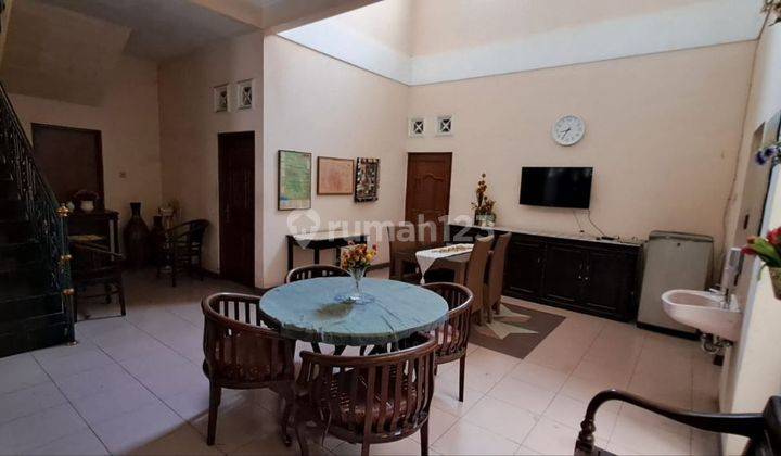  Rumah 2 Lantai Disewakan Full Furnished di Condongcatur Depok Sleman 2