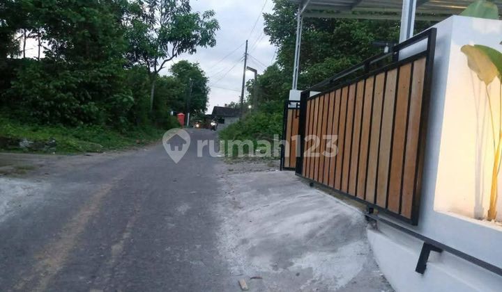 Rumah Baru mangku aspal di Kalitirto Berbah Sleman