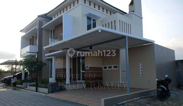 Rumah Disewakan Maguwoharjo Sleman Dekat Kampus  2
