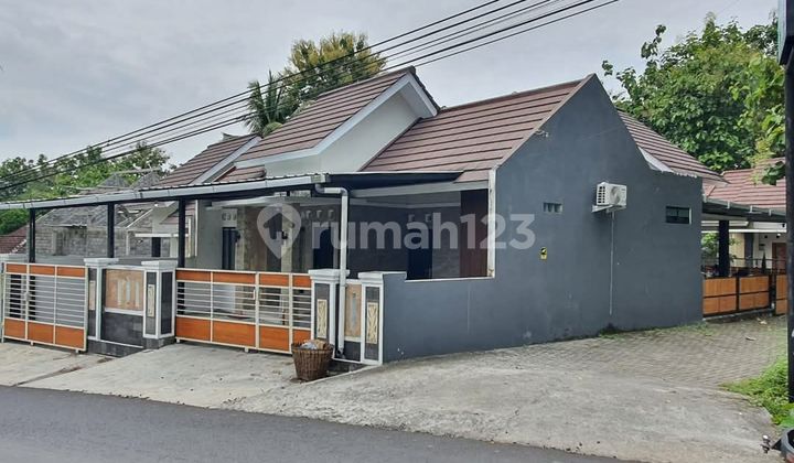 Rumah Siap Huni dalam Perumahan Elite di Bangunjiwo Kasihan Bantul Rumah Siap Huni dalam Perumahan Elite di Bangunjiwo Kasihan Bantul