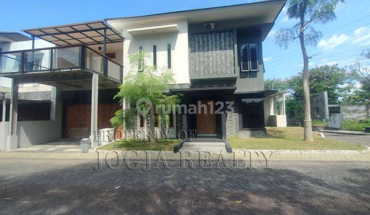 Rumah Mewah Siap Huni Dalam Cluster Elite Jalan Palagan Sardonoharjo Ngaglik Sleman Yogyakarta 2