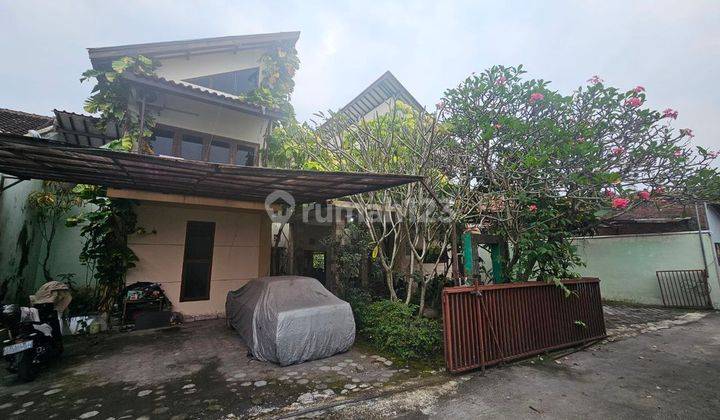 Rumah Villa River View Dekat Pakuwon Mall Condongcatur Depok Sleman 2