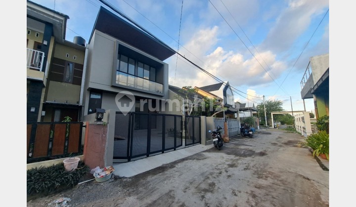 Rumah Mewah Full Furnished Dekat Waterboom Maguwo Sleman 2