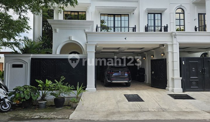 Rumah Mewah Kolam Renang Dekat Al Azhar Dalam Ringroad Slmn Rumah Mewah Kolam Renang Dekat Al Azhar Dalam Ringroad Slmn