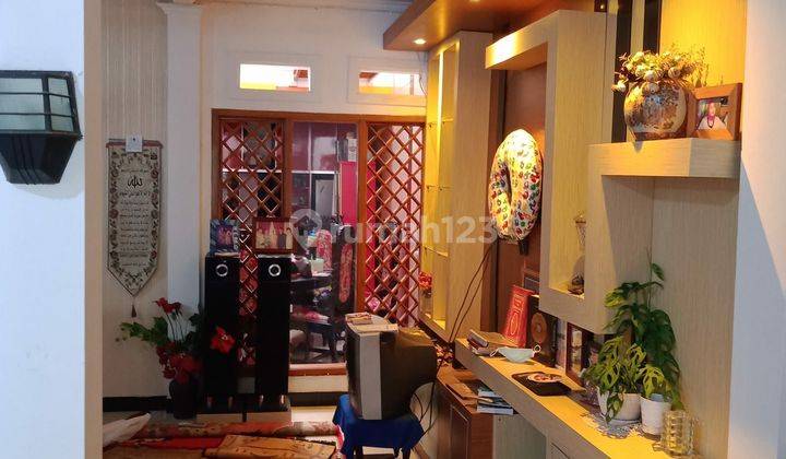 MENARIK.. DI JUAL RUMAH TERAWAT SIAP HUNI NYAMAN DI BANDUNG KOTA 2