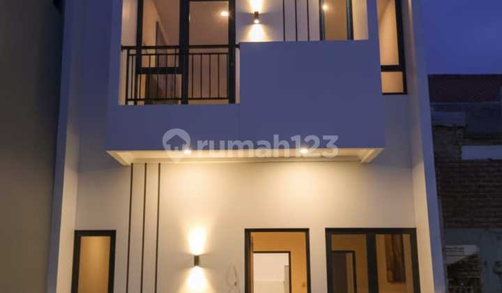 Murah Secandinavian Baru Siap Huni Lokasi Bebas Banjir Aman