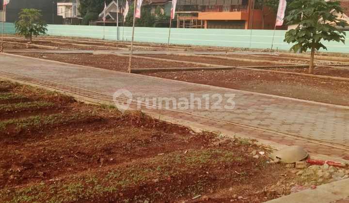 Strategic Land Plot Ready to Build in Flood-Free Location