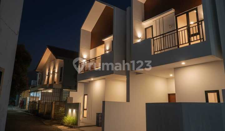 Scandinavian Modern Siap Huni Lingkungan Bebas Banjir dan Aman Scandinavian Modern Siap Huni Lingkungan Bebas Banjir dan Aman