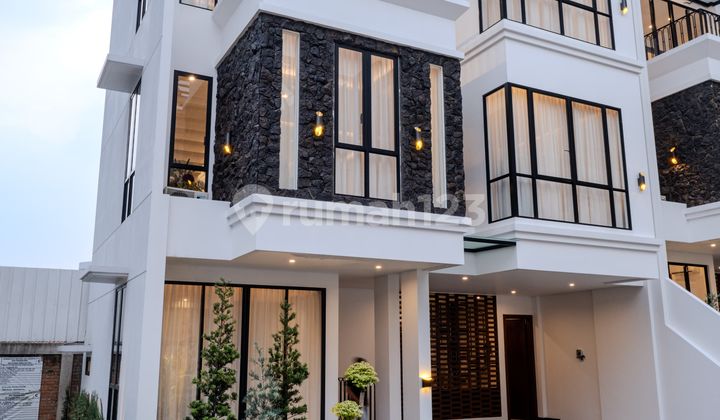 3 Floors in an Elite Strategic Cluster, Safe, Comfortable, Clean. 2