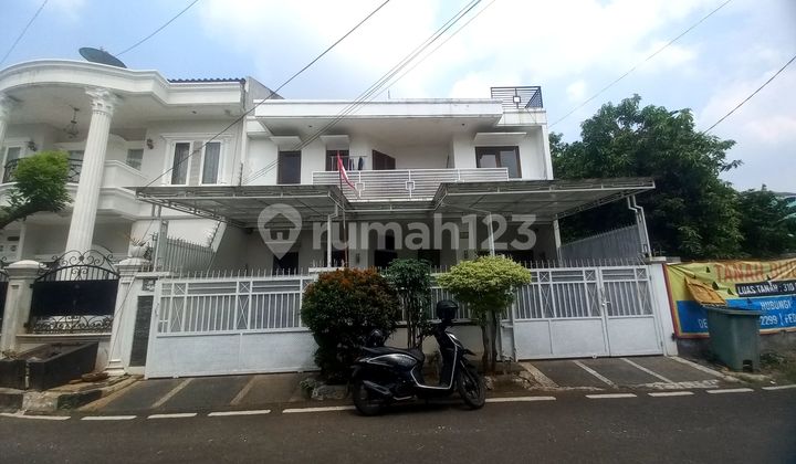 Jual Cepat Rumah Murah 2.5 Lantai SHM Bagus Siap Huni 2