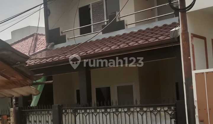 Rumah Murah 2 Lamtai Bagus Nyaman Asri Siap Huni
