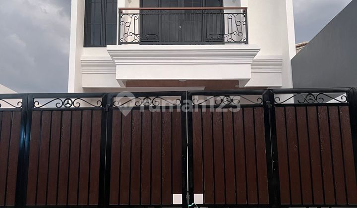 Rumah Murah 2 Lantai Bagus Strategis Siap Huni 2