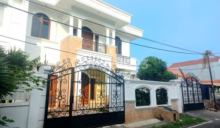 Rumah Mewah Harga Terjangkau Siap Huni