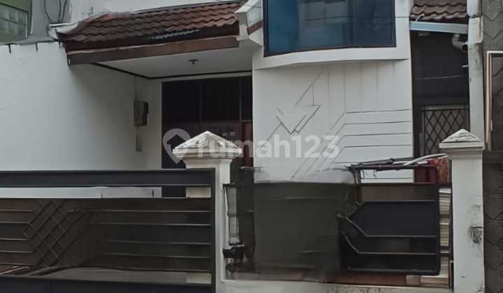 Rumah 2 Lantai Murah Strategis Bagus Siap Huni Pondok Kelapa