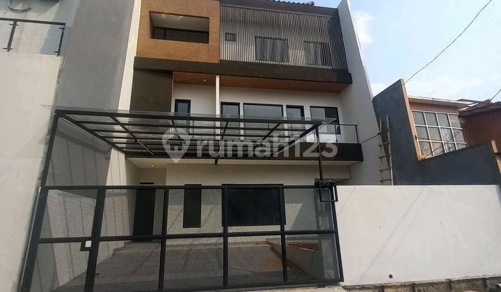 Rumah Murah 3 Lantai Bagus Siap Huni Duren Sawit