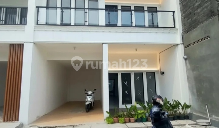 Hunian Exclusive di Tengah Kota Nyaman Asri Tenang Siap Huni 2